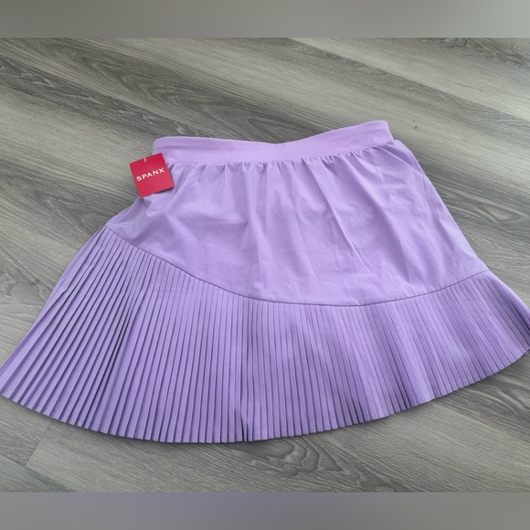 Short-jupe (skort) Spanx Yes Pleats Asymmetric Noir - Taille S, Poches, Protection UPF 50+ - Jamais Porté